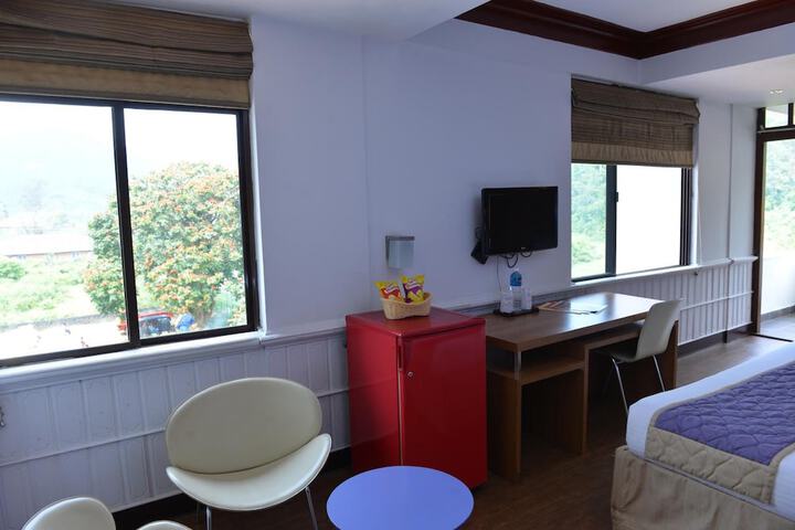 Room 21 of 48