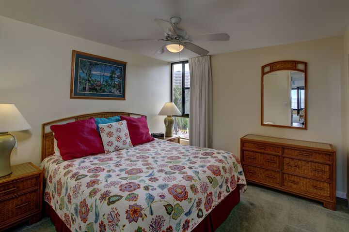 Room 4 of 65