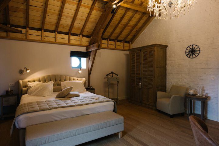 Room 14 of 50
