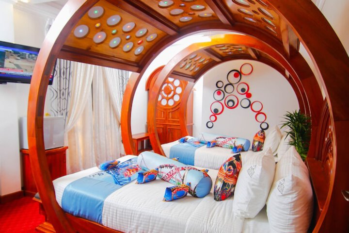 Room 61 of 230