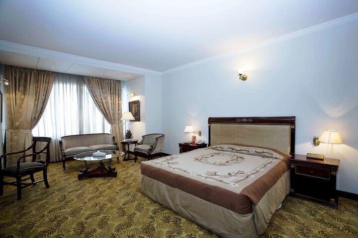 Room 30 of 259