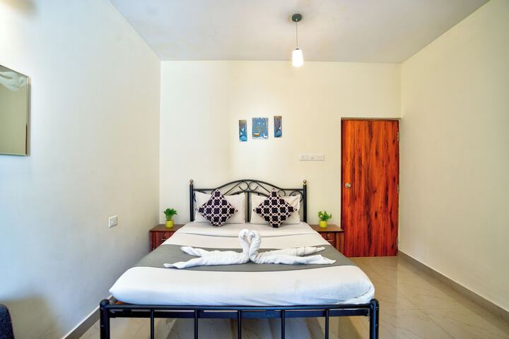 Room 5 of 33
