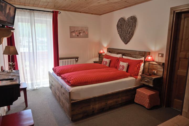 Room 14 of 45