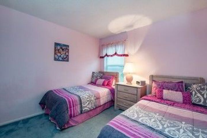 Room 6 of 25