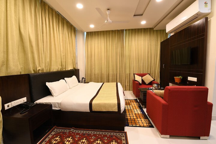 Room 10 of 45