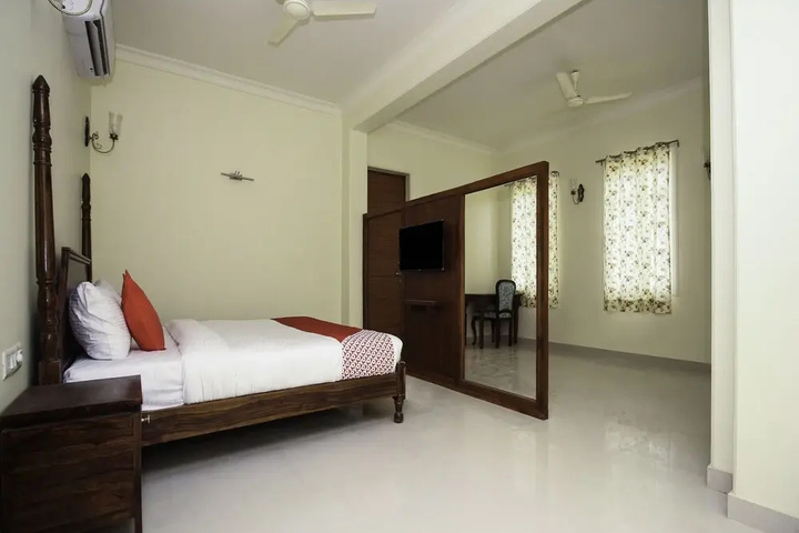 Room 5 of 15