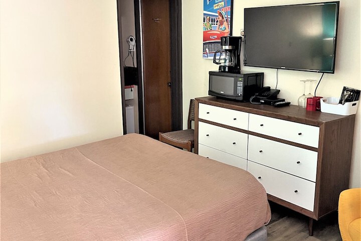 Room 5 of 39