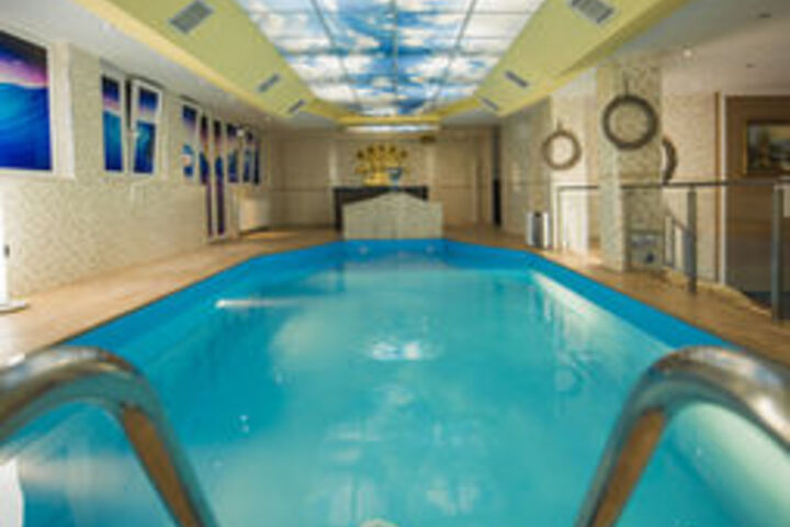 Pool 23 of 35