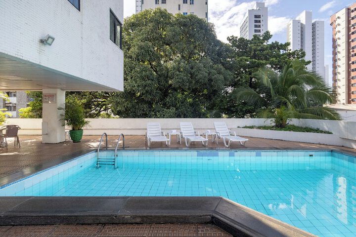 Pool Hotel