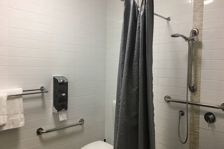 Room 58 of 102