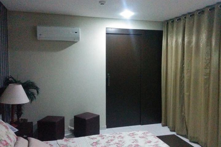 Room 8 of 44