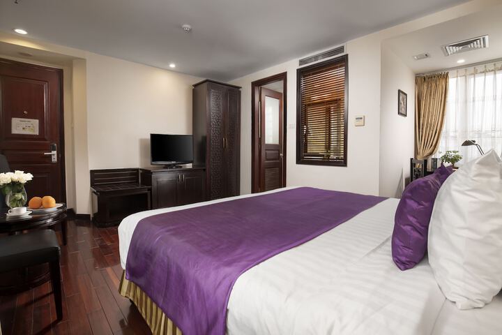 Room 27 of 41