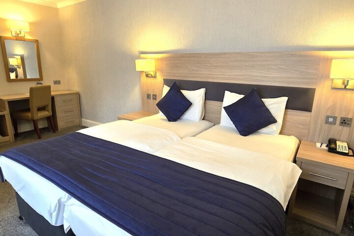 Room 43 of 98