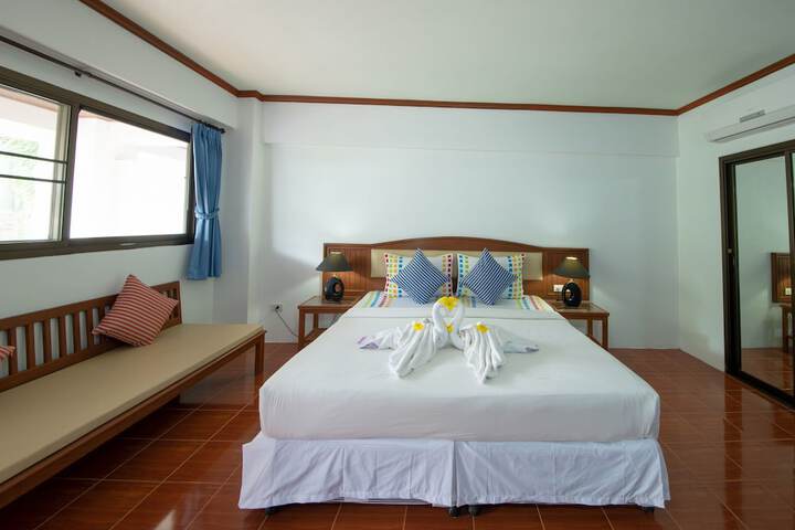 Room 20 of 132