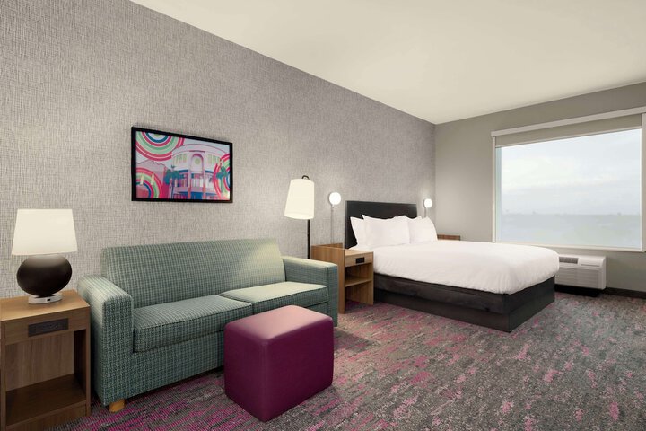 Room 16 of 39