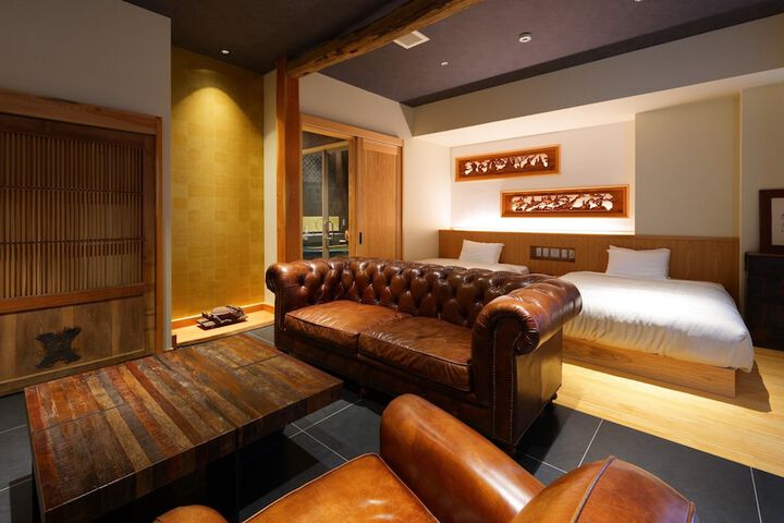 Room 35 of 70
