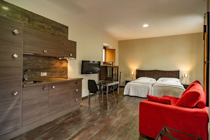 Room 7 of 51