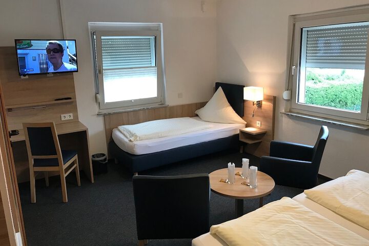 Room 3 of 30