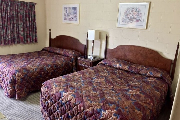 Room 18 of 68