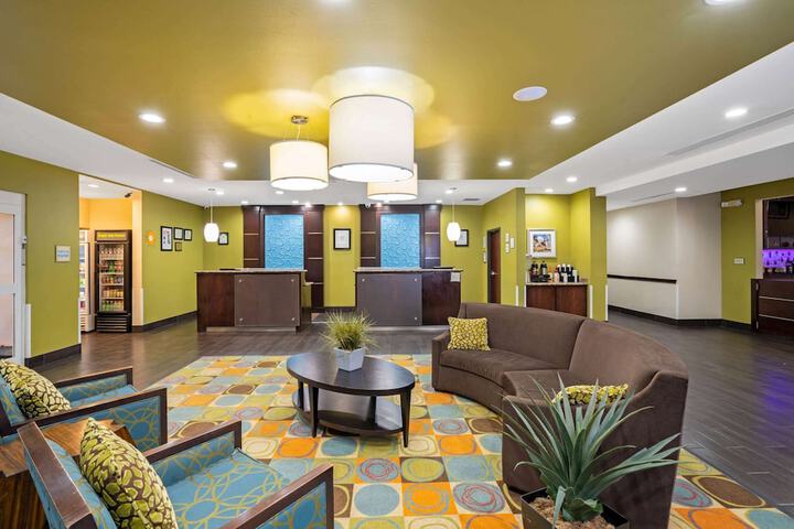 Hotel Interior 4 of 40