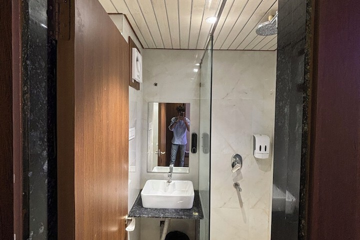 Room 79 of 108