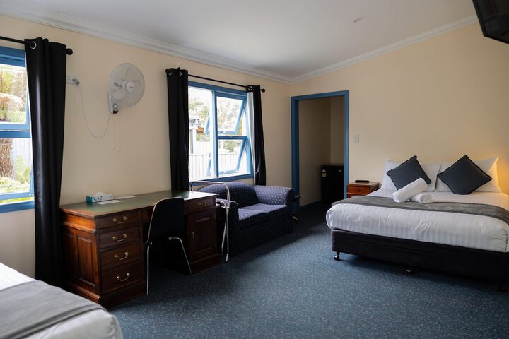Room 9 of 60