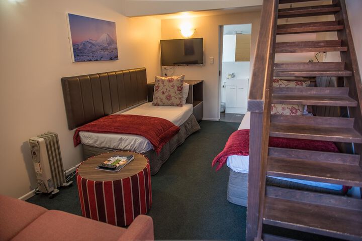 Room 13 of 40