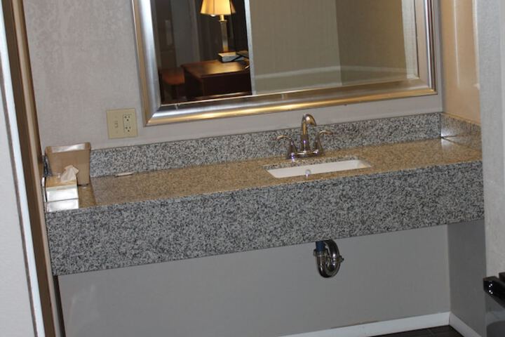 Bathroom sink