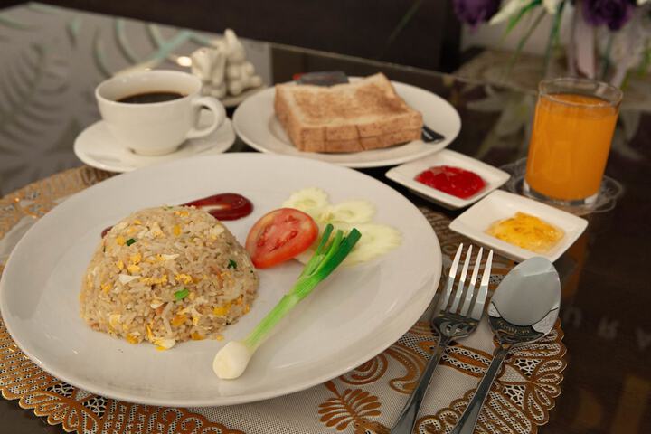 Breakfast/Coffee Service 52 of 54