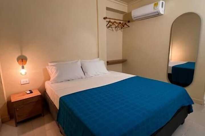Room 3 of 14