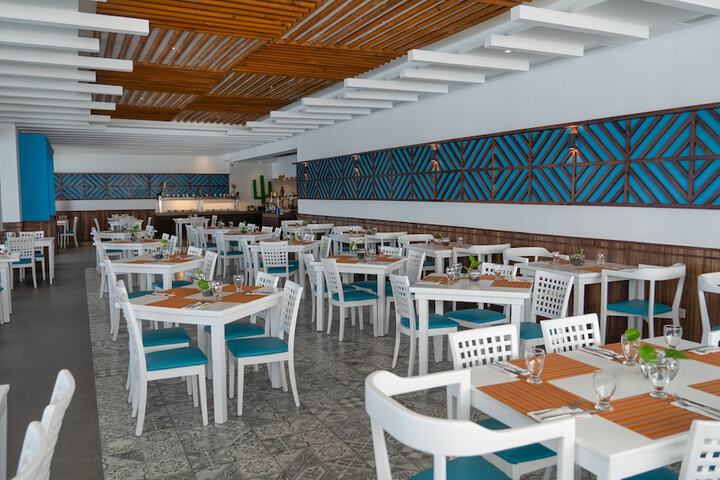 Dining 74 of 94