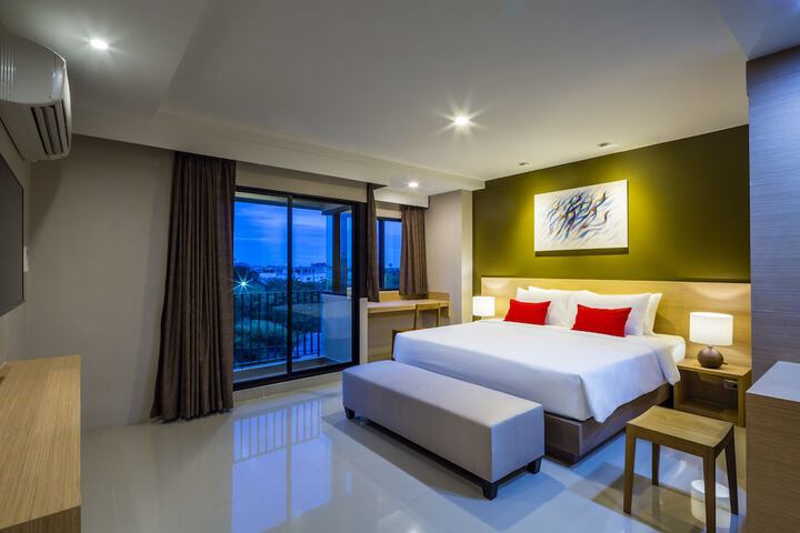 Room 11 of 72