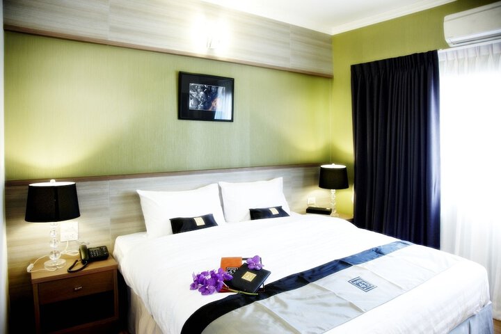 Room 5 of 31