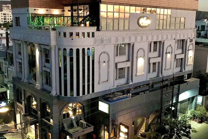 Hotel 67 of 70