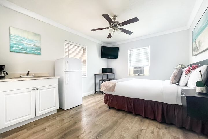 Room 7 of 25