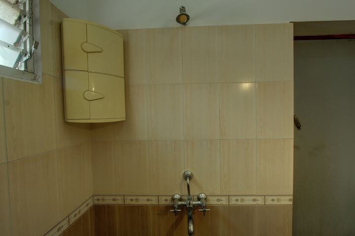 Room 13 of 25