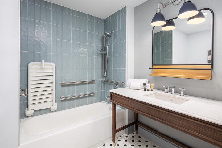 Bathroom shower