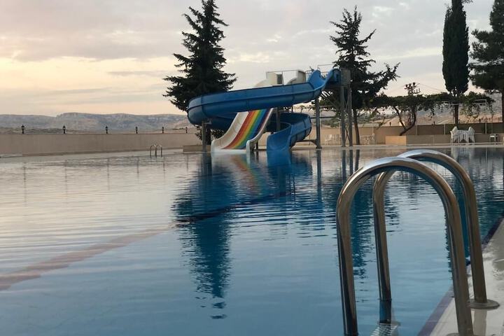 Pool Hotel