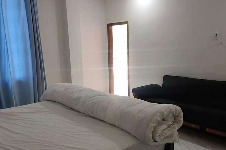 Room 16 of 18