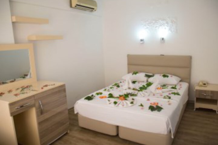 Room 4 of 29