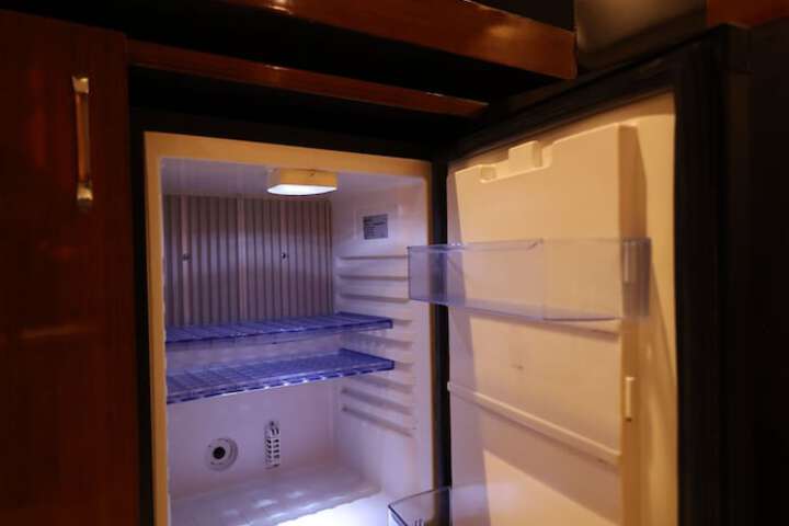Room 10 of 28