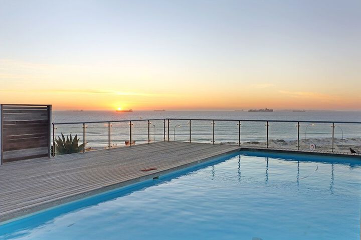 Pool 20 of 29