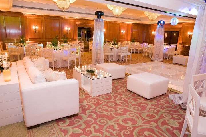 Ballroom/Hall 110 of 150