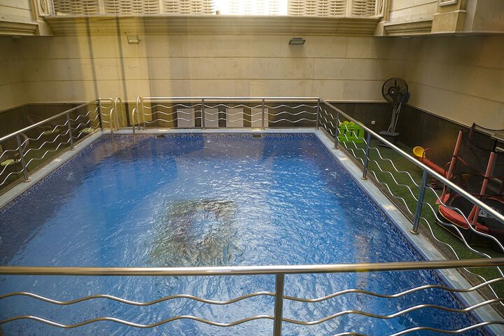 Pool 24 of 58
