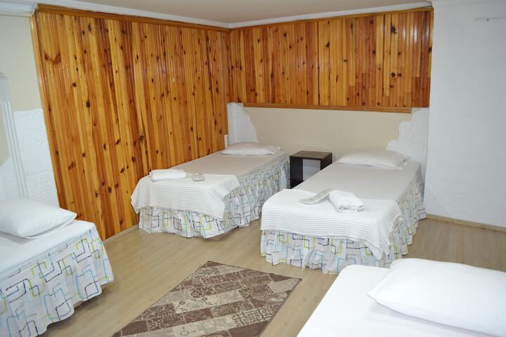 Room 5 of 14