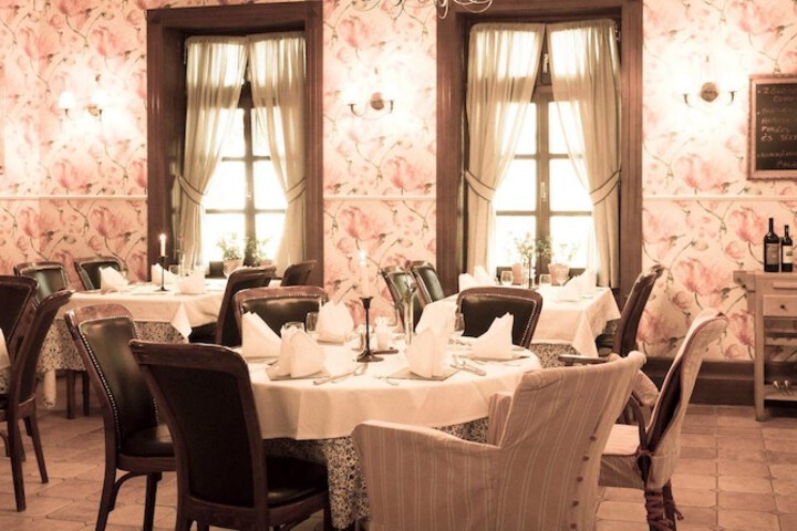 Dining Photos