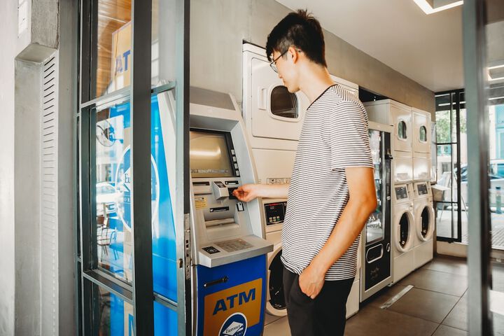 ATM/banking on site