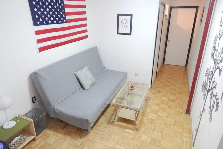 Room 10 of 24