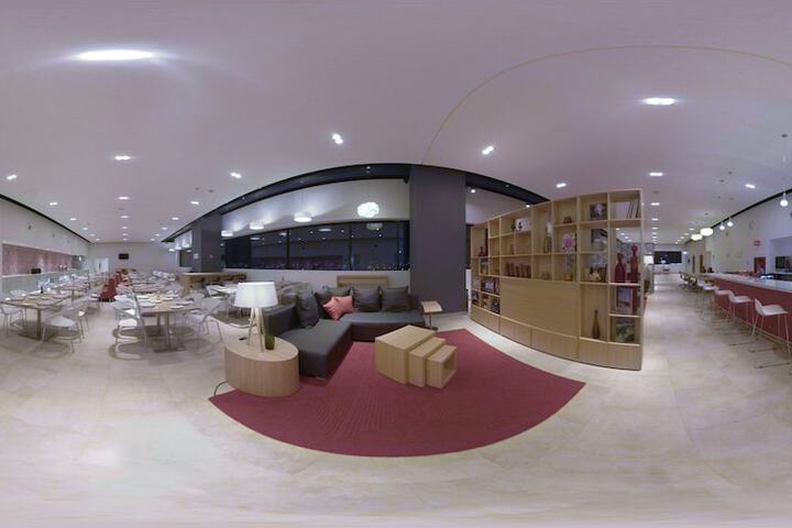 Lounge 48 of 69
