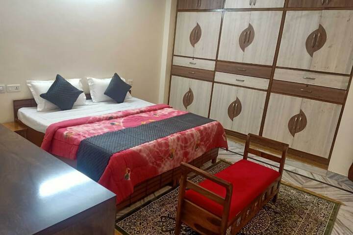 Room 10 of 69